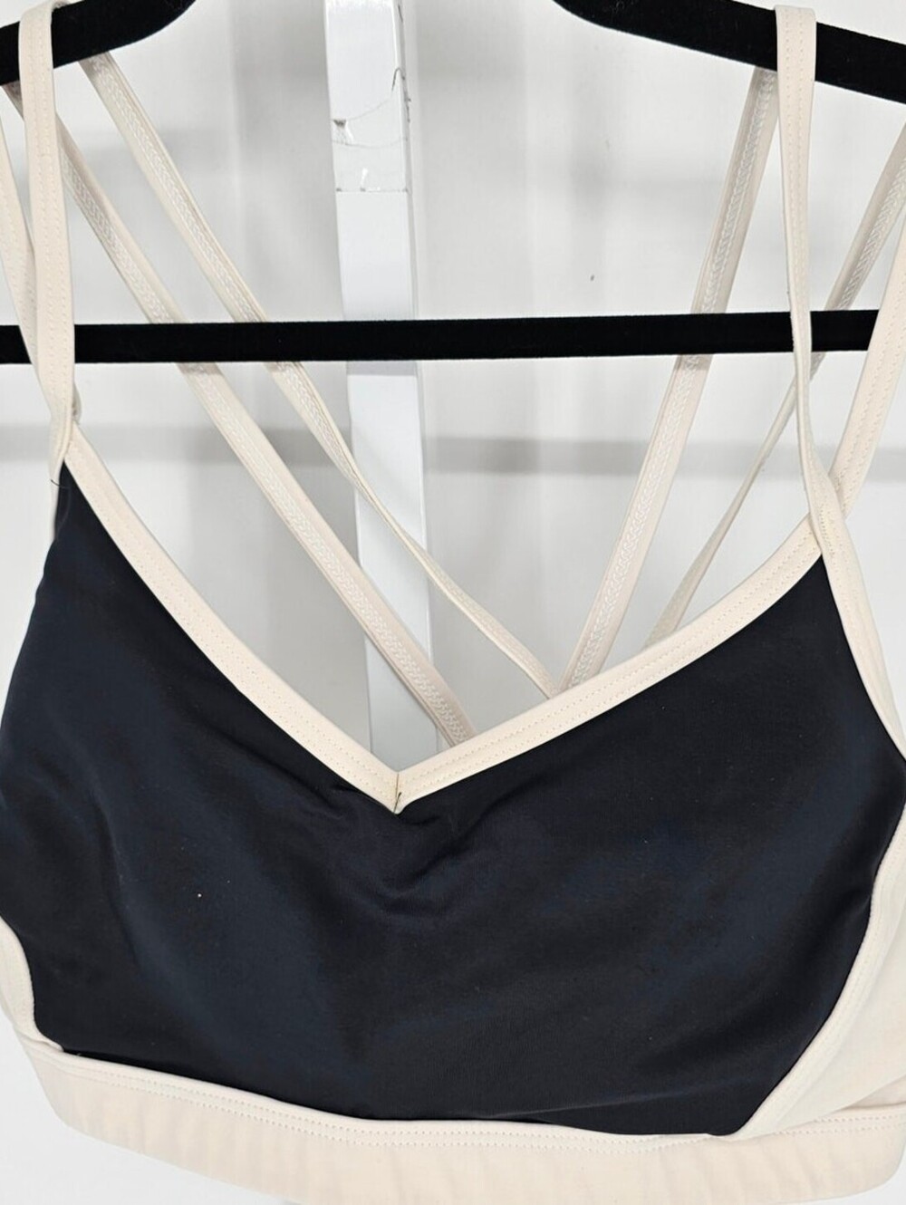 Lands End Womens Sz 10 Bikinin Swimsuit Top Black White Strappy Athletic